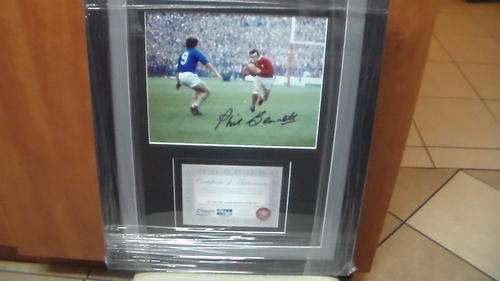 WELCH INTERNATIONAL PHIL BENNETT SIGNED PHOTO WITH COA FRAMED
