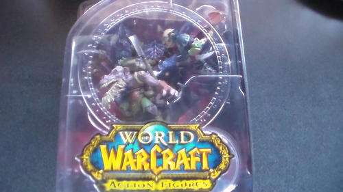 WORLD of WARCRAFT ACTION FIGURES SERIES 8...BRINK SPANNERCRANK vs SNAGGLE