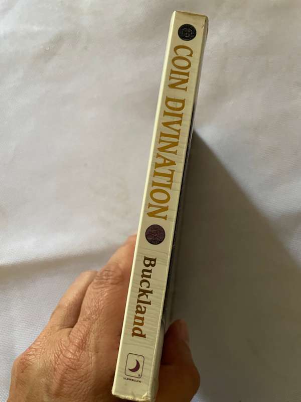 Coin Divination (Pocket Fortuneteller) - Raymond Buckland