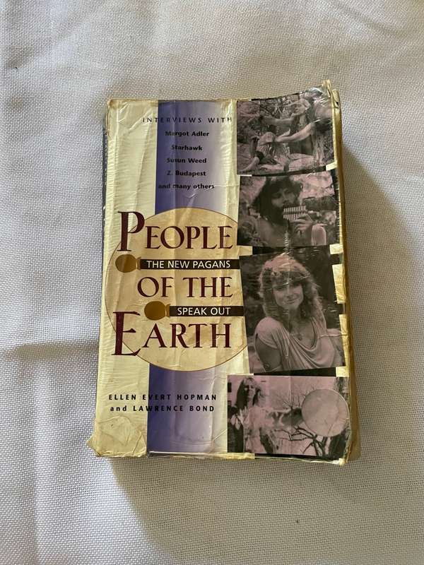 People of the Earth - Ellen Evert Hopman & Lawrence Bond