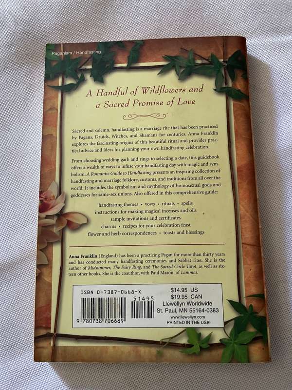 Romantic Guide to Handfasting - Anna Franklin