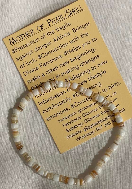 Shell Bracelet - Natural and Glass beads