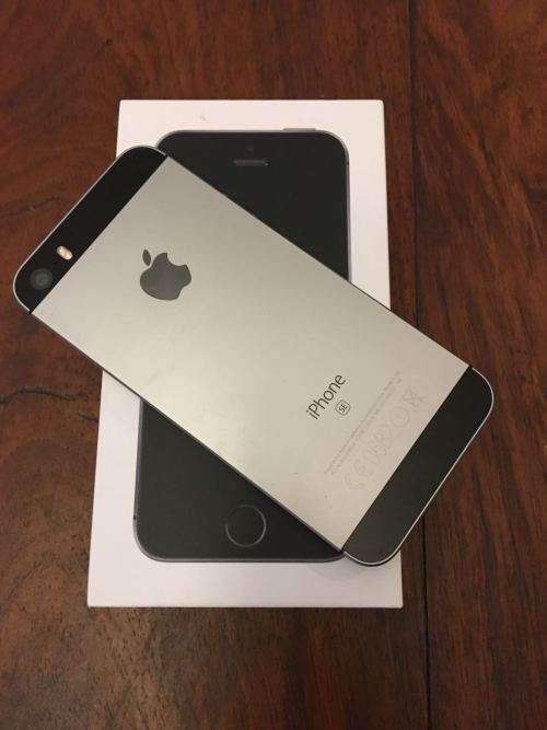 Apple iPhone SE 16GB Space Grey