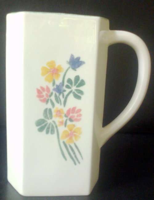 FLORAL PENTIK VASE PRETENDING TO BE A JUG