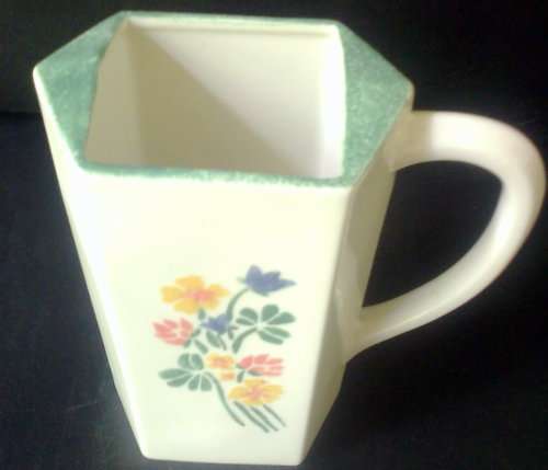 FLORAL PENTIK VASE PRETENDING TO BE A JUG