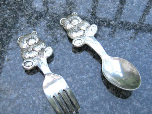 SILVER PLATED BABY FEEDING SET - Teddy topped fork and spoon - (engraved Anke)