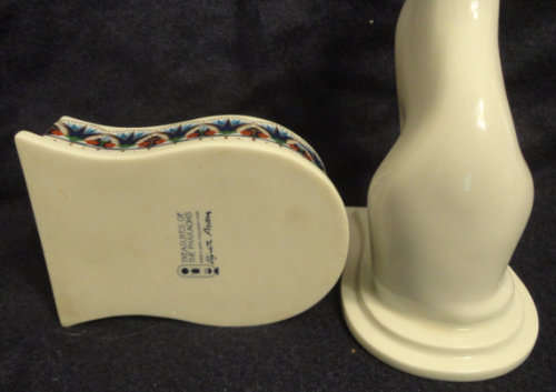 ELIZABETH ARDEN - 'Treasures of the Pharaohs'  Egyptian Cat Trinket Box
