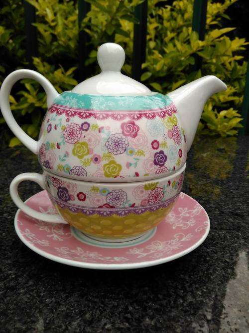 TEA FOR ONE - Teapot with Cup and Saucer.