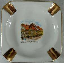 SMALL MUNCHEN HOFBRAUHAUS SOUVENIR LADY'S ASHTRAY