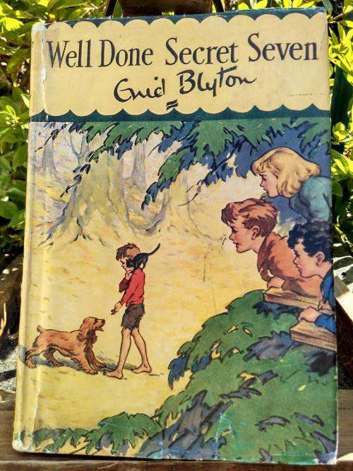 BLYTON, Enid - Well done Secret Seven - (Hardcover in Wrapper)