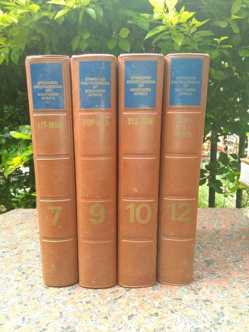 Standard Encyclopedia of Southern Africa  SESA - Volume 7 - (Hardcover)