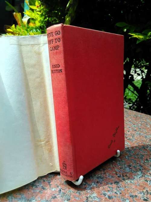 BLYTON, Enid - Five go off to Camp  - (Hardcover in Wrapper)