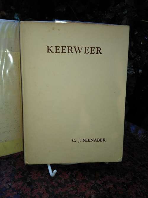 NIENABER, C.J. - Keerweer - [Illustrasies deur Sheila Cussons] - (Sagteband)