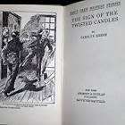 KEENE, Carolyn - The Sign of the Twisted Candles -[Nancy Drew # 9] - (Hardcover)