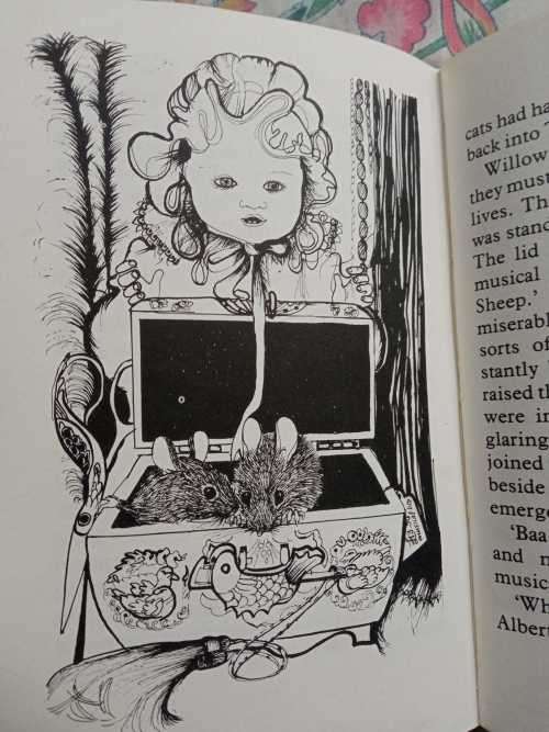 MILLER, Margaret J. - The Mad Muddle - (Hardcover)