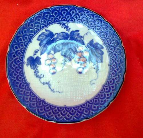 IMARI TYPE PLATE  - Grape Design - (Blue and white)