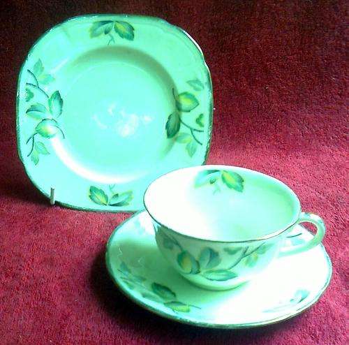 ALFRED MEAKIN TRIO - Greenways - (Cup, saucer and cake plate)