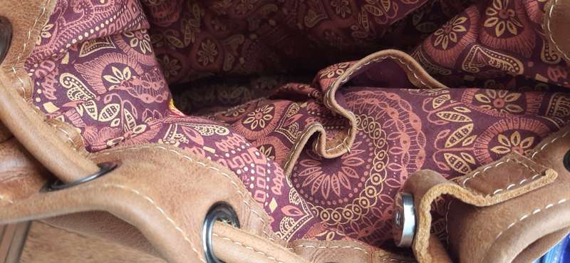 LEATHER DRAWSTRING HANDBAG