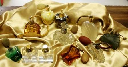 11 Vintage Perfume bottles ALL FOR ONE! POST NET COURIER R250.00. See item description.