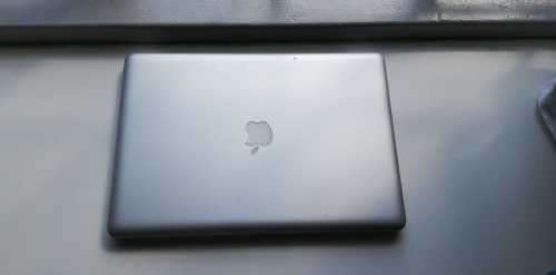 NO RESERVE Macbook Pro, 15 inch, i7 2.4Ghz, 4gb RAM, 750Gb HDD, AMD Radeon HD 6770M graphics