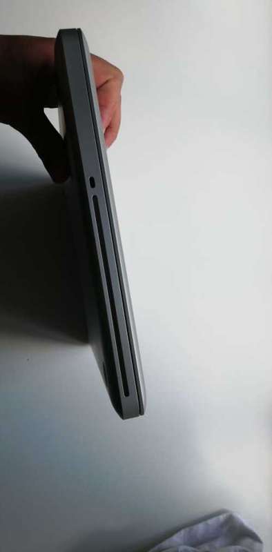 NO RESERVE Macbook Pro, 15 inch, i7 2.4Ghz, 4gb RAM, 750Gb HDD, AMD Radeon HD 6770M graphics