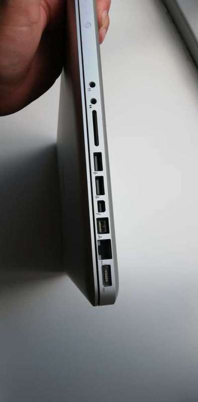 NO RESERVE Macbook Pro, 15 inch, i7 2.4Ghz, 4gb RAM, 750Gb HDD, AMD Radeon HD 6770M graphics