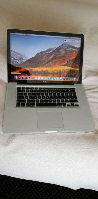 NO RESERVE Macbook Pro, 15 inch, i7 2.4Ghz, 4gb RAM, 750Gb HDD, AMD Radeon HD 6770M graphics