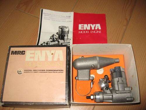 MRC ENYA 25X model aircraft engine