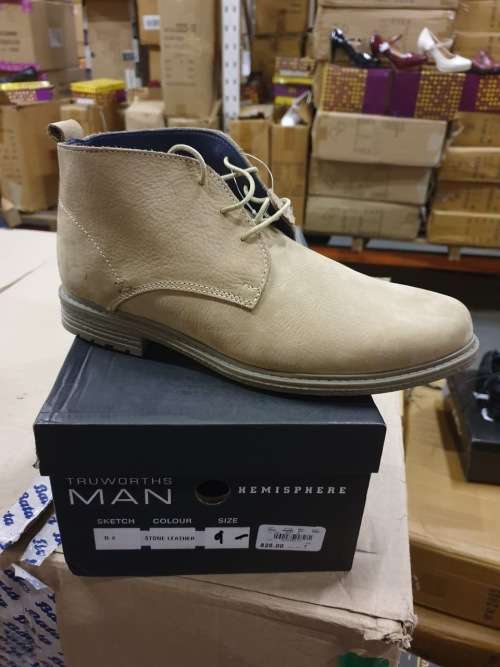 Original Truworths Mans Boot. Size 9