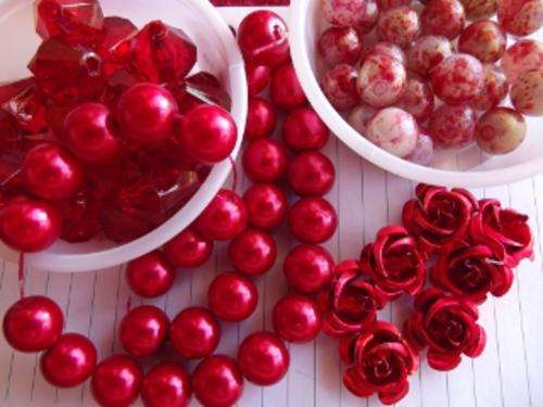 LARGE COLOURFULL BEADING KIT