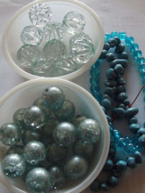 Colourful beading kit starting at just R1