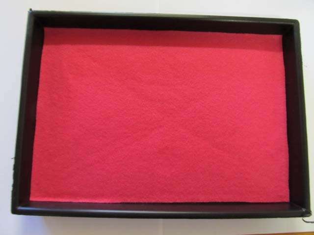 BEADING TRAYS-CHEAP COURIER DELIVERY