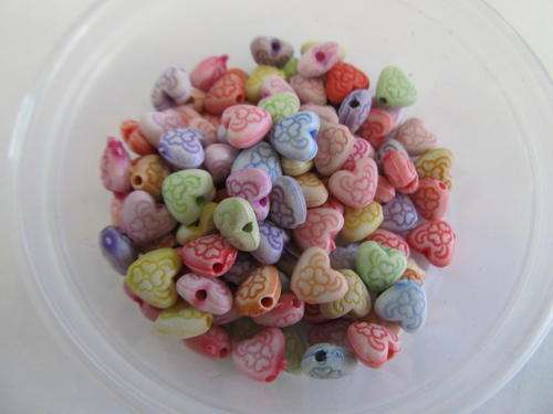 MIXED COLOUR HEART ACRYLIC BEADS-40PC