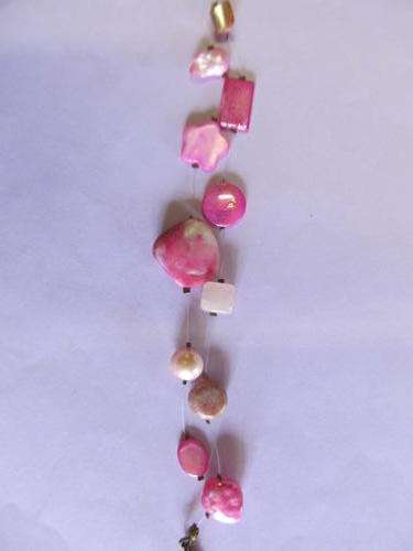 FLOATING BRACELET WITH FRESHWATER PEARLS, NATURAL SHELL AND BEADS - PINK