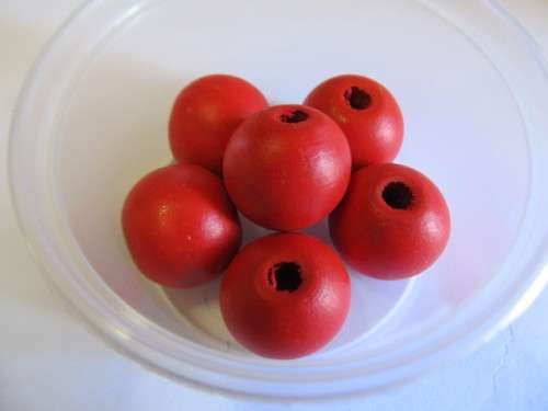 WOODEN BEADS RED ROUND - 20MM - 4PC