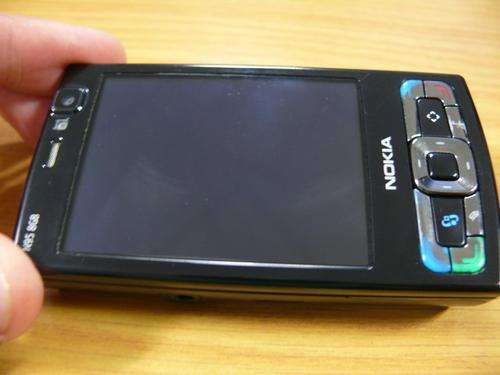 Nokia N95 8GB - 3 x chargers, earphones and car holder.