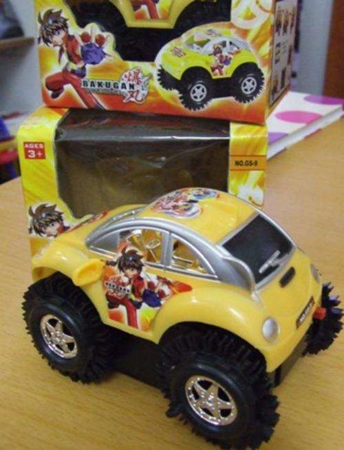 Bakugan Bump and Go Car (Battery operated) (Approx. 9cm x 6cm x 7cm)
