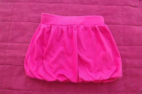 Tiny pink bubble skirt for 12 to 18 months old girl by FRIEND INC.As new