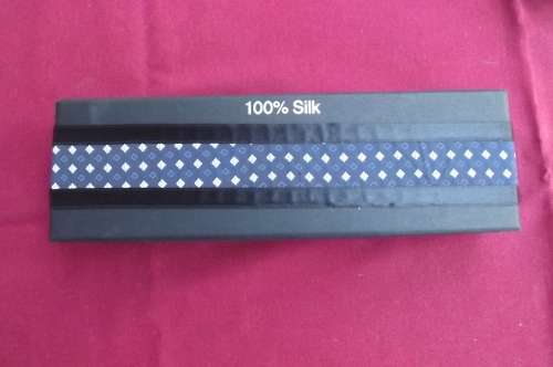 Modern narrow 5 piece 100%genuine silk tie set by SAM WELL international.Width 6cm