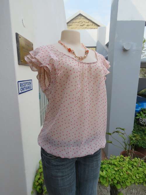 Sheer polyester blouson type blouse with elasticated seam.Size 38/14 by AMISU.As new
