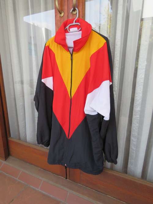 Popcru 1989 polyester zip-up jacket in size XXL.As new.With lining