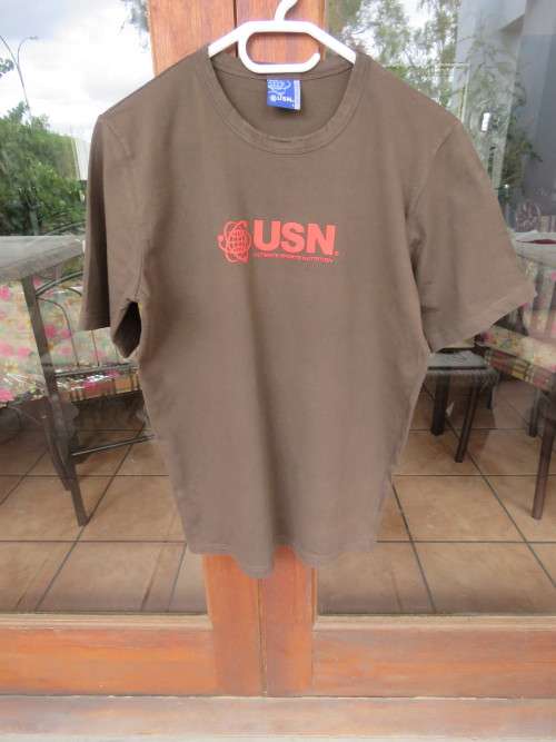 Brown long USN t-shirt in size 36/12.Short sleeves.In 100% cotton.New condition.
