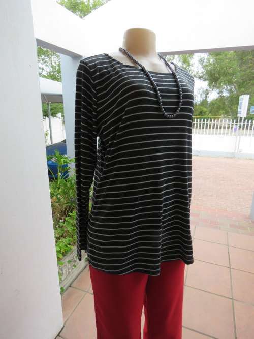 Charcoal grey and white horizontal striped long sleeve top.Size 42/18 by REAL CLOTHING
