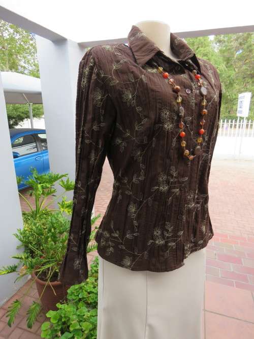 Choc brown creased cotton long sleeve blouse with gold thread embroidery.Size 36/12.As new.