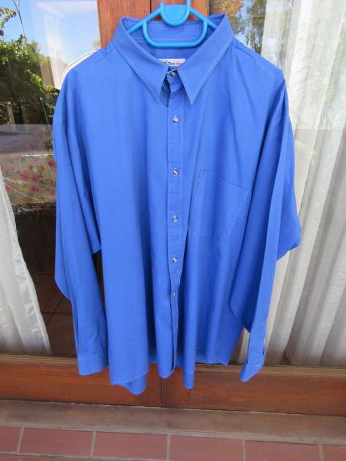 Royal blue long sleeve men's shirt by PIERRE L'AMOUR size 3XL.Chest 144cm.Only worn twice