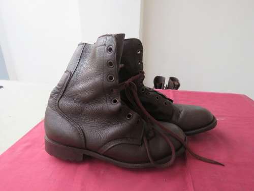 Pair of brown genuine leather SADF army boots issued in 2009 in size 255 army size 7.As new.