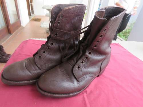 Pair of brown genuine leather SADF army boots issued 2004 in size 262 army size 8 by DWS.As new.