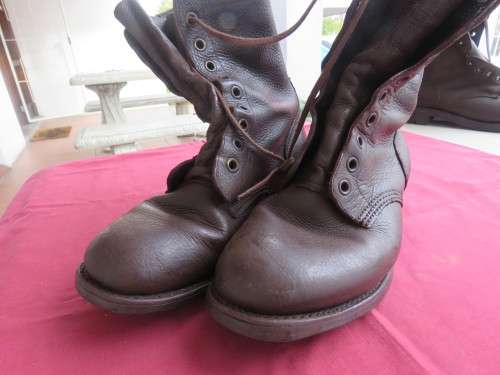Pair of genuine leather SADF army boots issued 2009 in size 262 army size 8.As new.