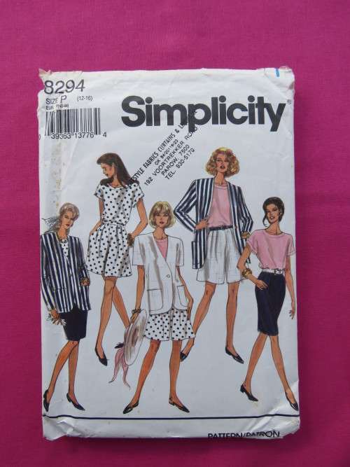 `SIMPLICITY` sewing pattern 8294 in sizes 12,14 and 16.For jacket,top,skirt and culotte.