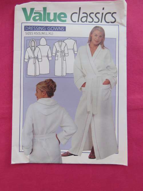 'VALUE CLASSICS' dressing gowns sewing pattern in XS,S,M,L and XL.